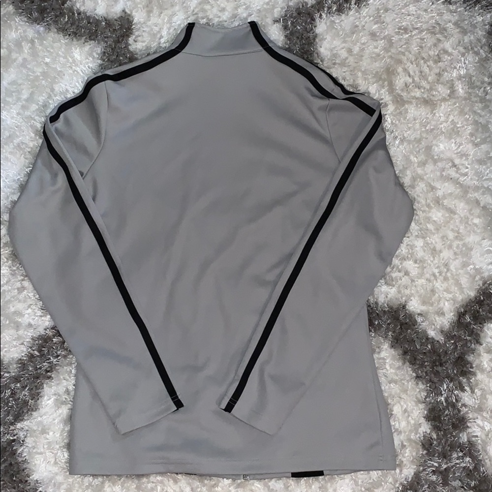 MetroStyle 2pc jogging suit. - Picture 3 of 6